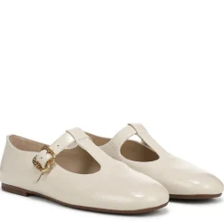 AVIRA MARY JANE FLAT