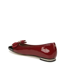 MAREN FLAT
