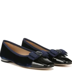 MAREN FLAT